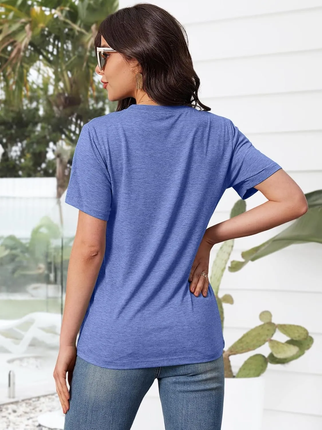 Graphic Tees for Women Vintage Sea Turtle T Shirts Hawaiian Beach Tshirts Summer Casual Short Sleeve Tops
